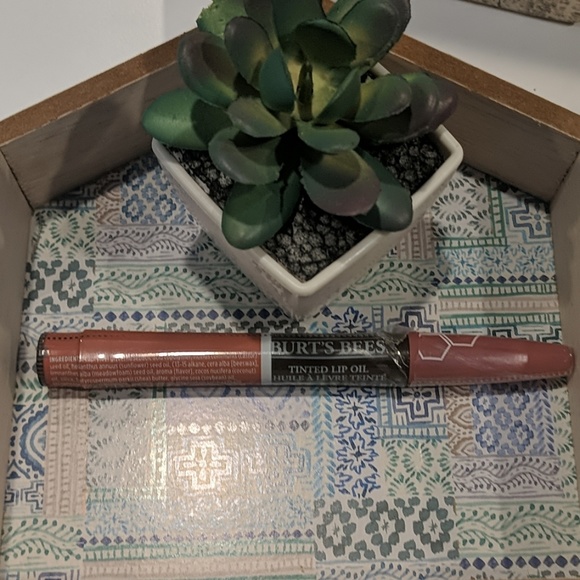 Burt's Bees Makeup Burts Bees Showering Sunset Tinted Lip Oil